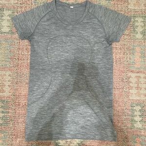 Lululemon swiftly tech shirt